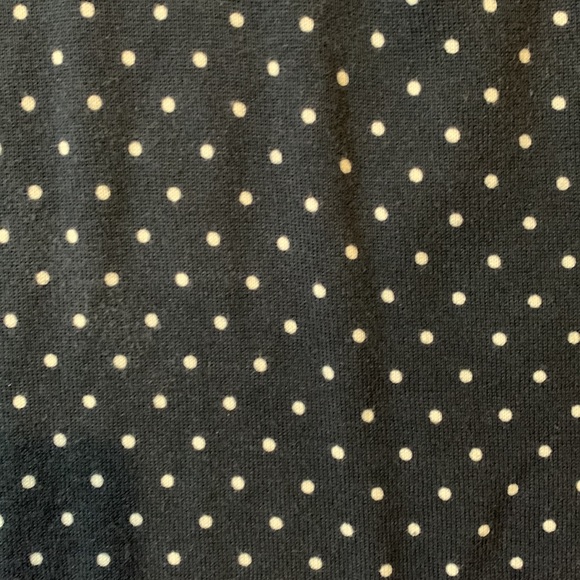 L.L. Bean Navy & White Polka Dot Supima-Blend Essential Sleeveless Sweater - Picture 4 of 8